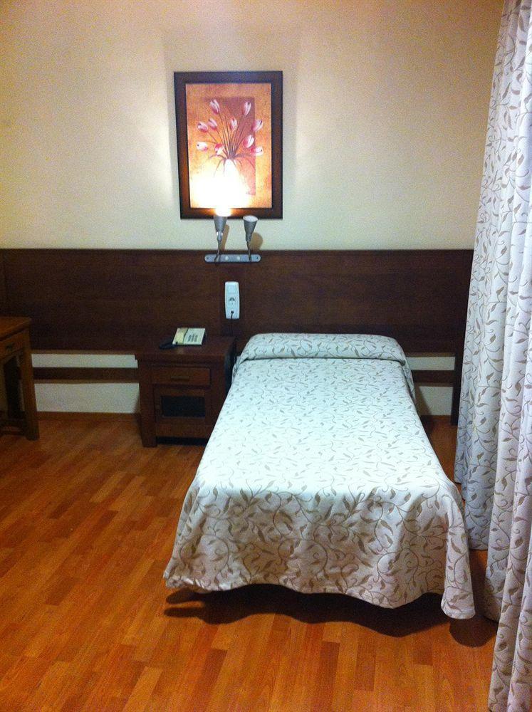 La Curva Hotel Albolote