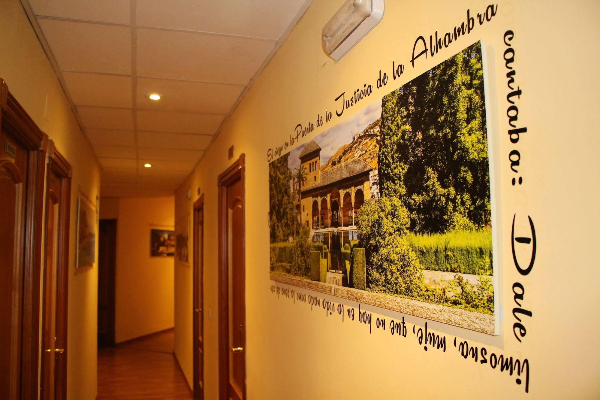 La Curva Hotel
